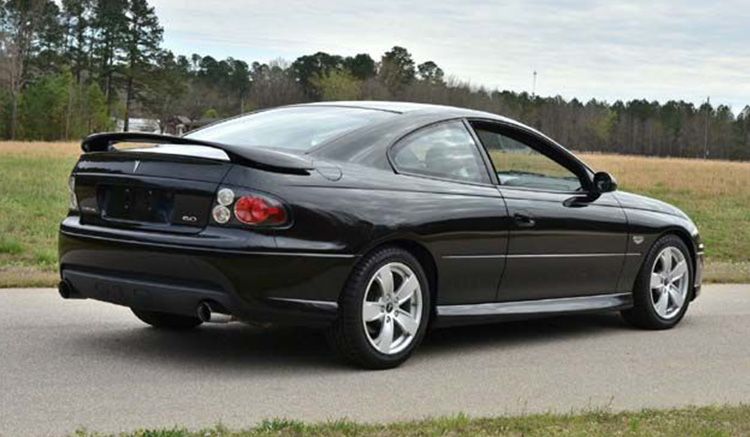 Pontiac GTO 2006 phantom black 1:18 Acme Diecast