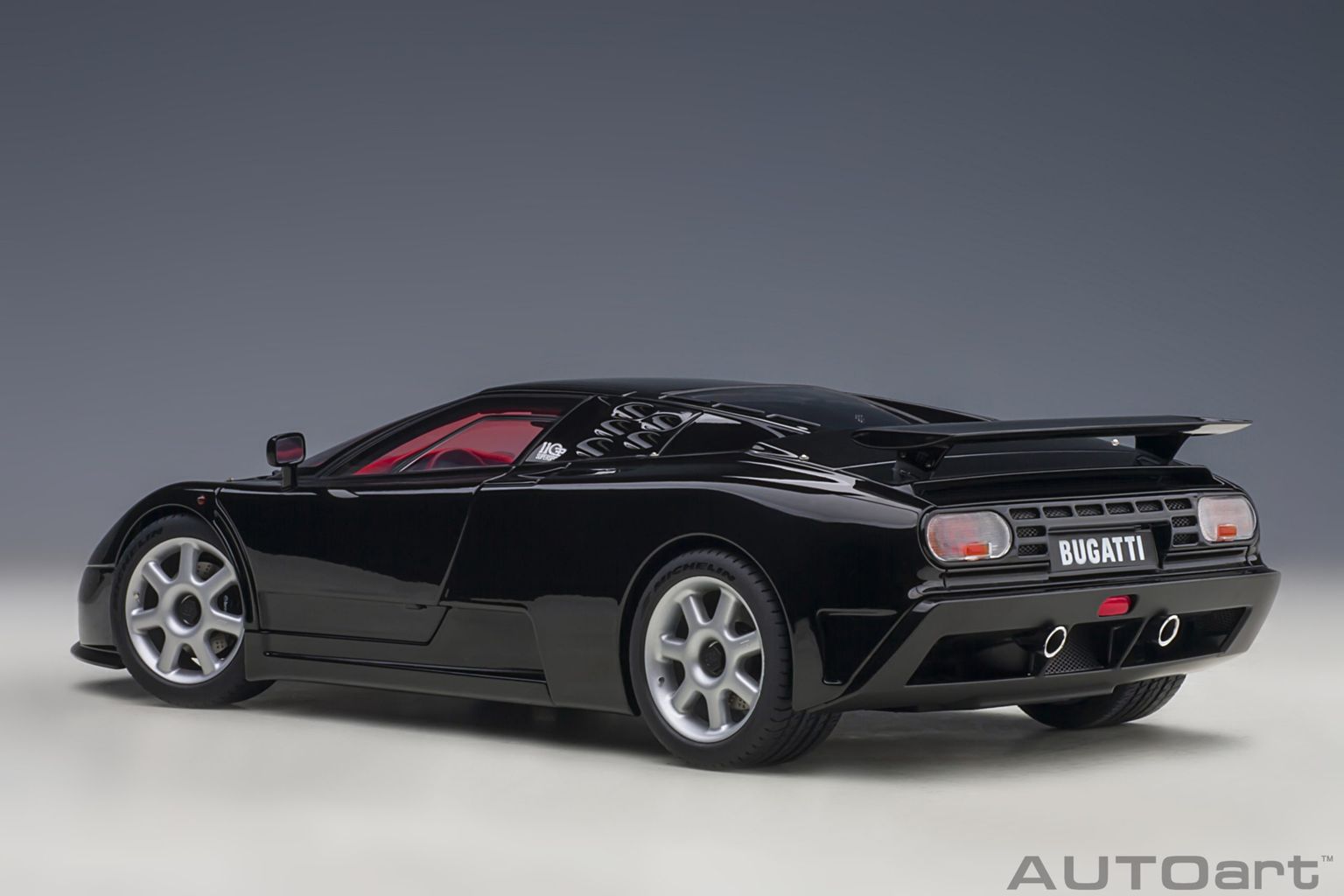 Bugatti EB110 SS 1992 black 1:18 AUTOart