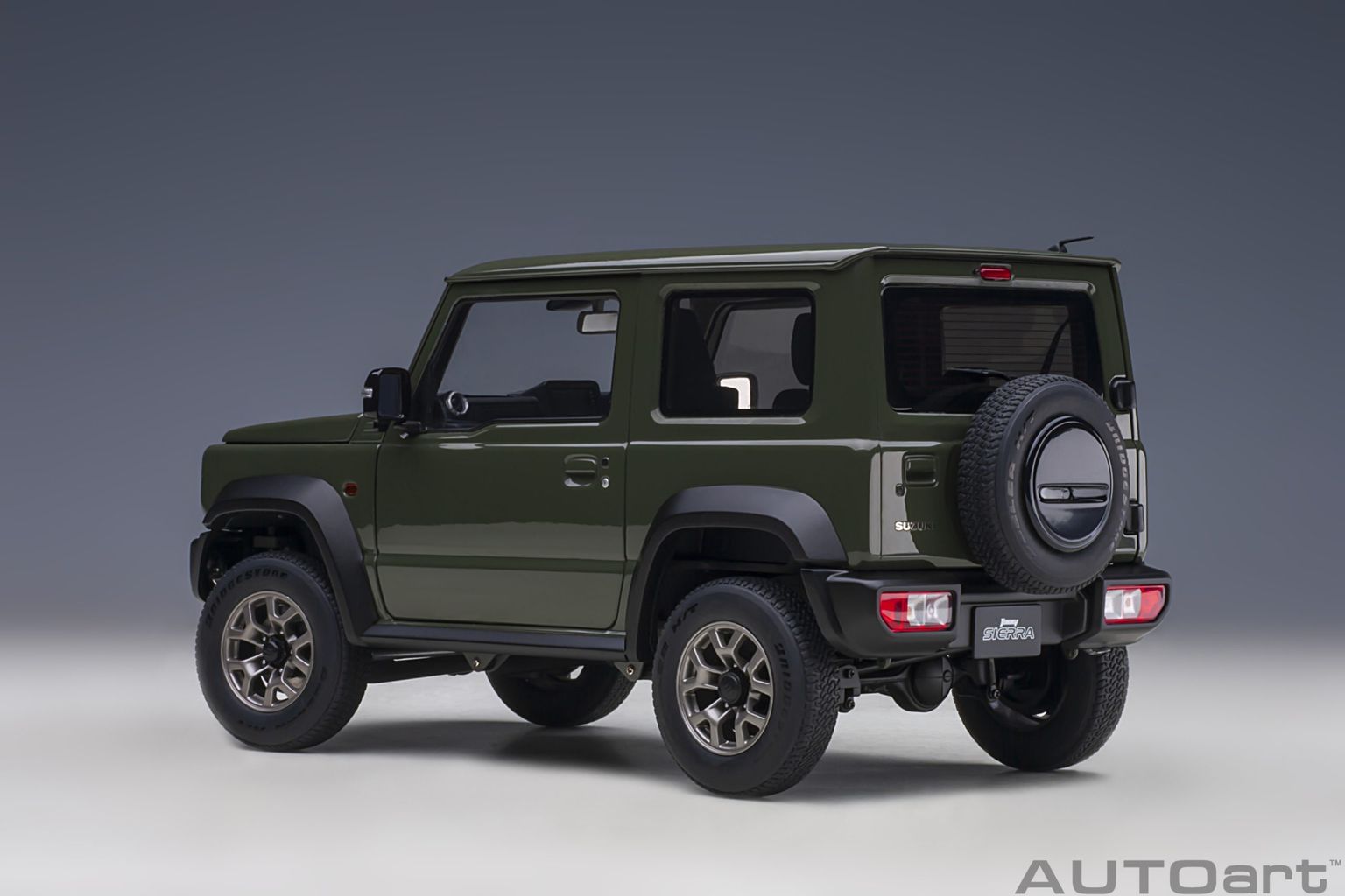 Suzuki Jimny SIERRA 2018 jungle green 1:18 AUTOart