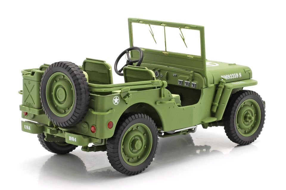 Jeep Willys US Army 1944 army green 1:18 American Diorama