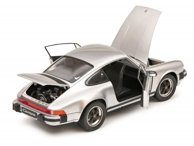 Porsche 911 Carrera Coupé 3.2 silver metallic 1:12 Schuco