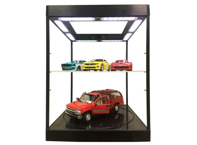 Plastová vitrína s LED osvětlením pro 2 modely 1:18 Triple9 Collection