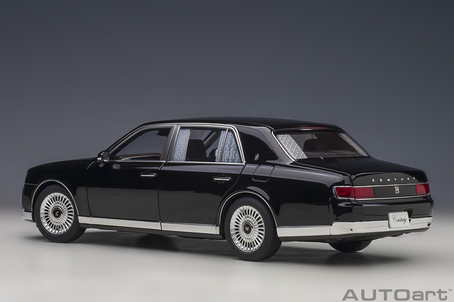Toyota Century Special Edition with Curtain 2019 black 1:18 AUTOart