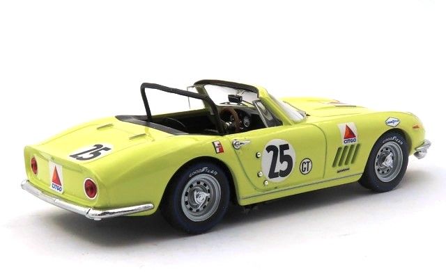 Ferrari 275 GTB/4 Spyder #25 McLuggage/Windridge 12H Sebring 1967 1:43 Best Model