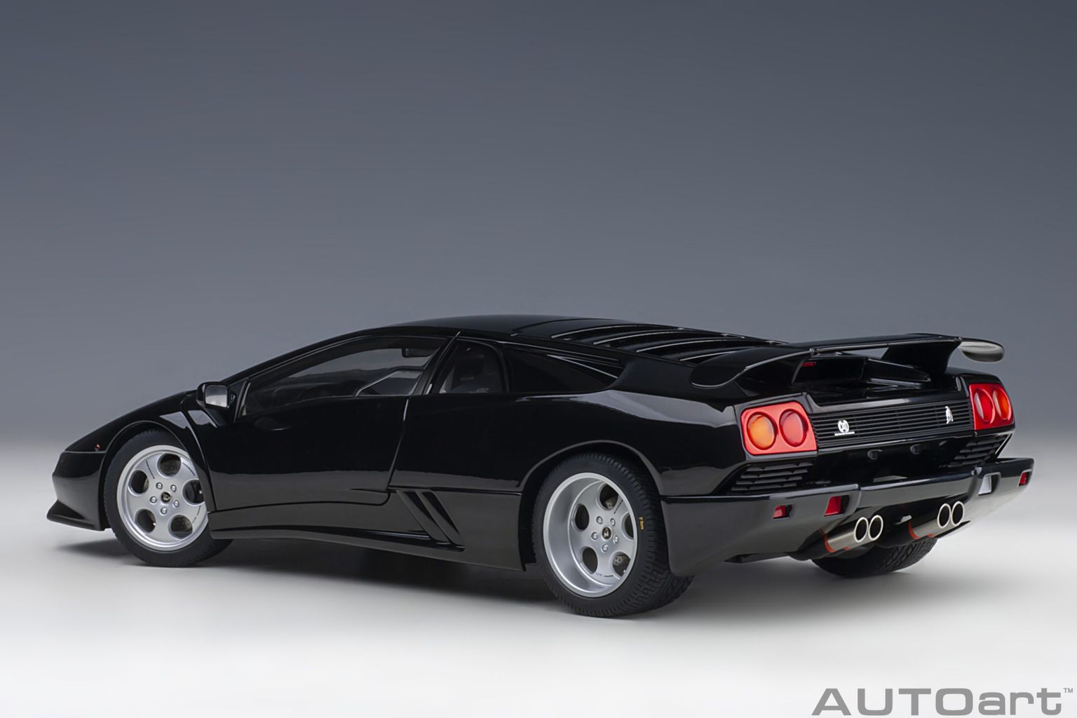 Lamborghini Diablo SE30 1993 deep black metallic 1:18 AUTOart