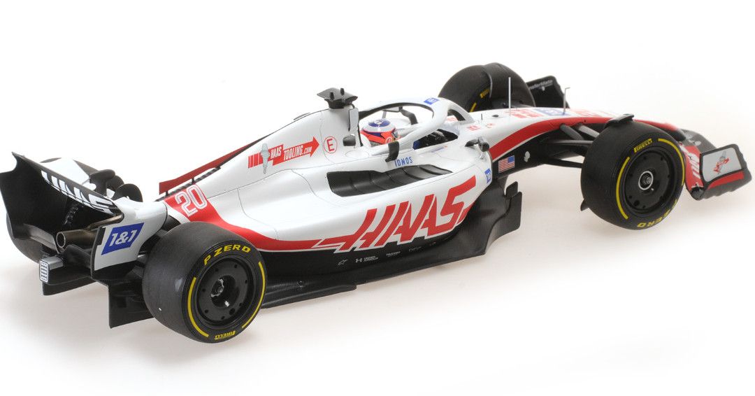 Haas F1 Team VF-22 #20 K.Magnussen British GP 2022 1:18 Minichamps 