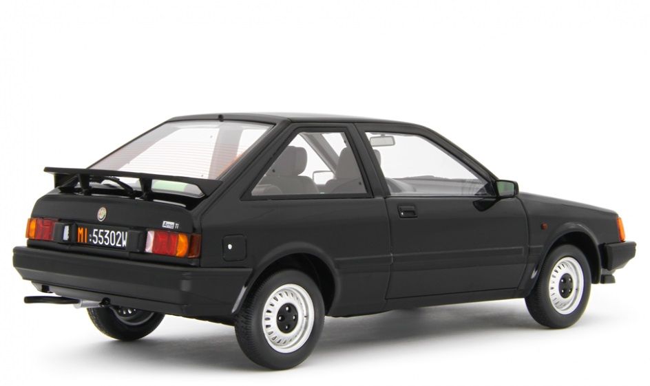 Alfa Romeo ARNA T.I. 1984 black 1:18 Laudoracing Model 