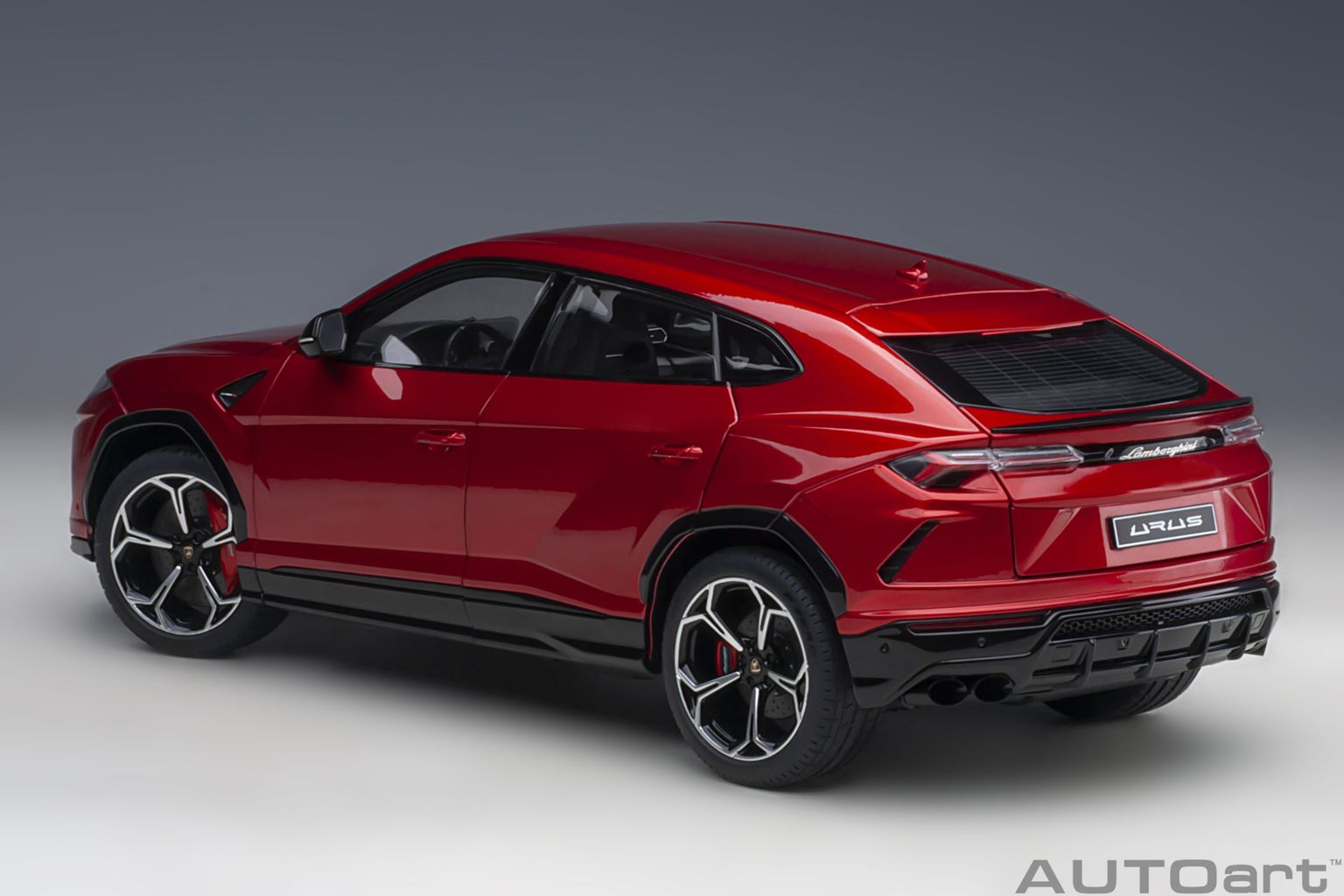 Lamborghini Urus 2018 pearl red 1:18 AUTOart
