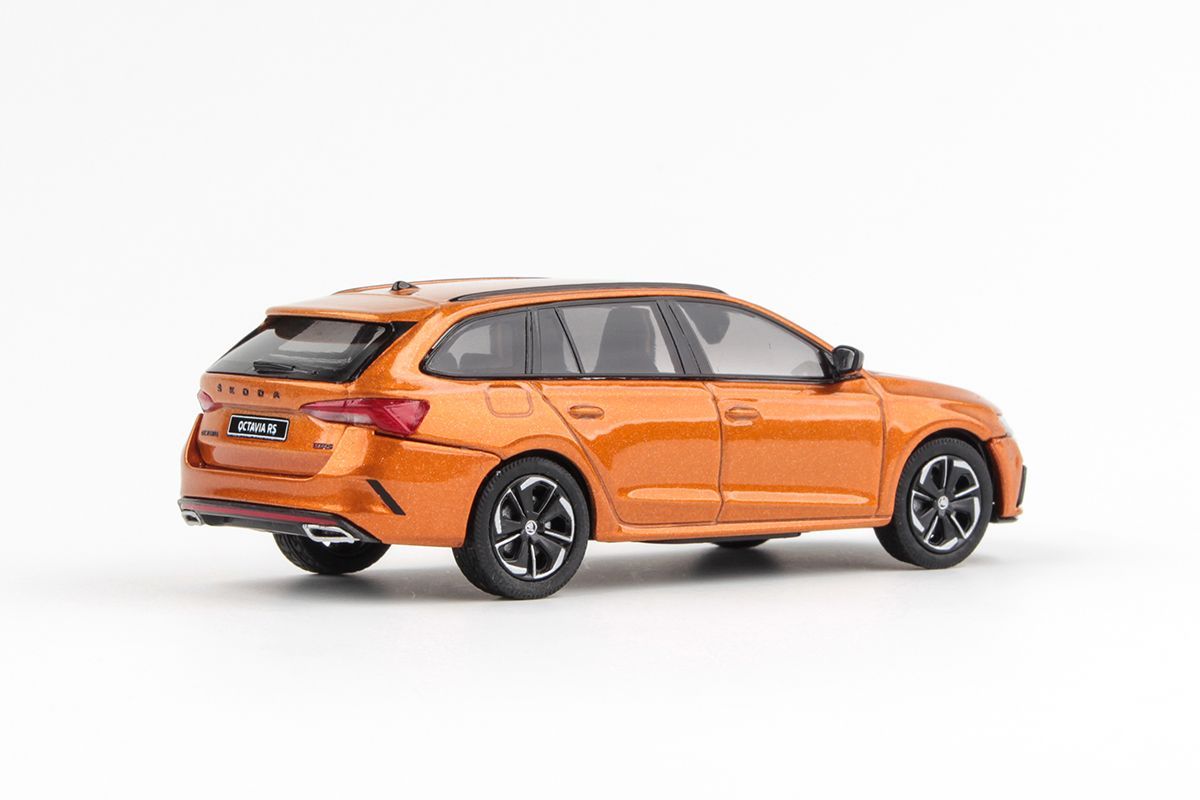 Škoda Octavia IV Combi RS 2020 oranžová phoenix metalíza 1:43 Abrex