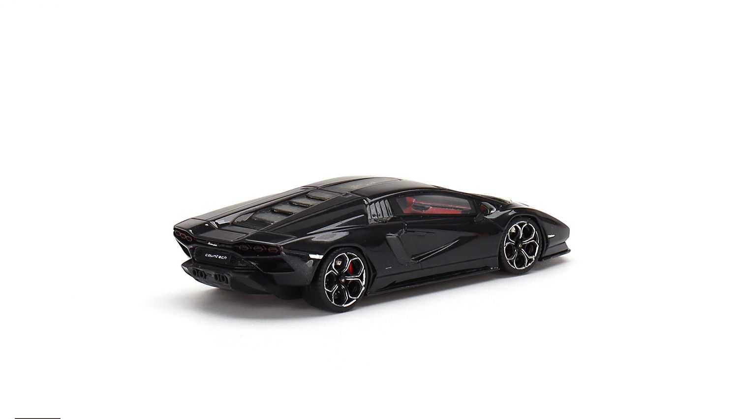 Lamborghini Countach LPI 800-4 nero Maia 1:43 TSM Model