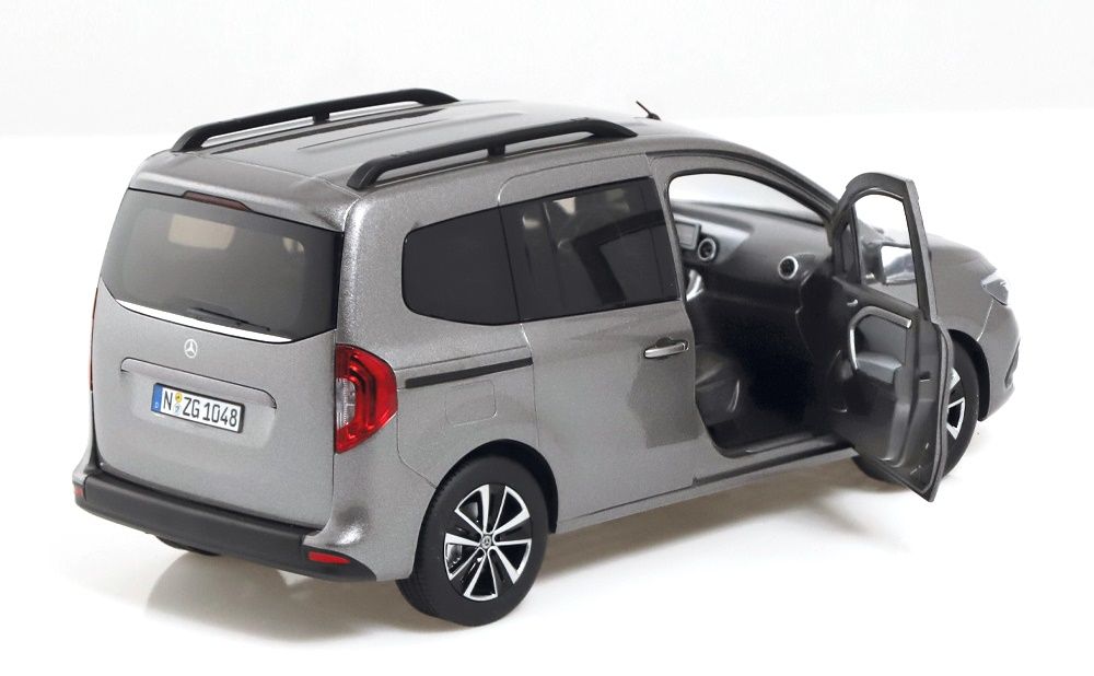 Mercedes-Benz T-Class chromit grey metallic 1:18 NZG