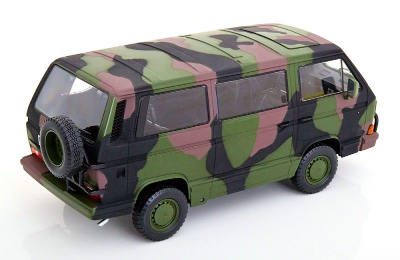 Volkswagen T3 Minibus German Army 1987 1:18 KK Scale