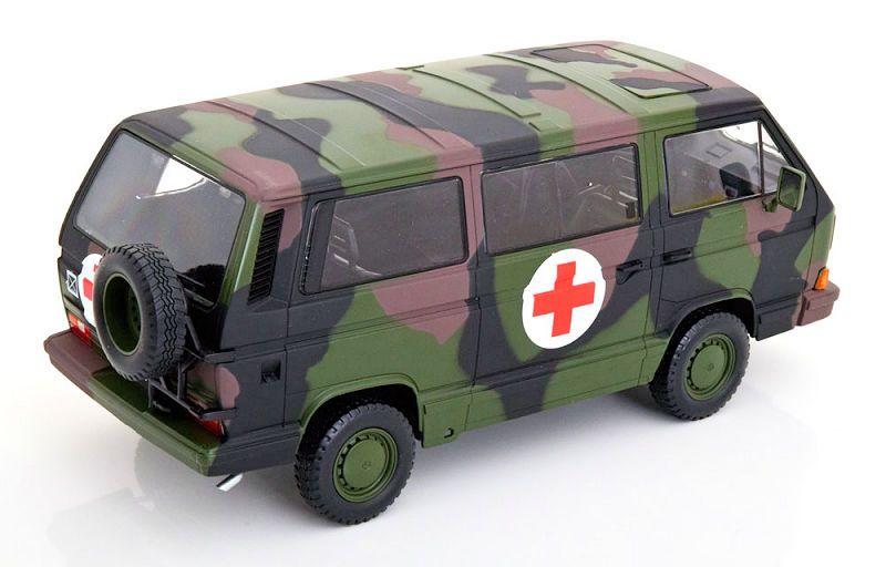 Volkswagen T3 Minibus German Army Ambulance 1987 1:18 KK Scale
