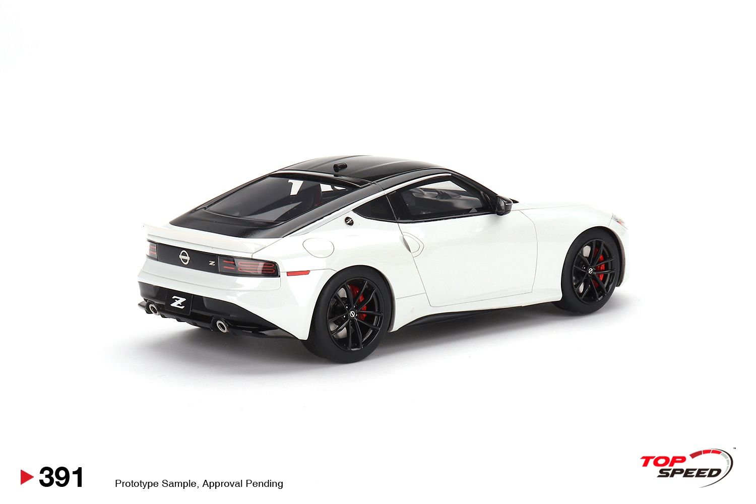 Nissan Z Performance LHD 2023 Everest white 1:18 TopSpeed Models