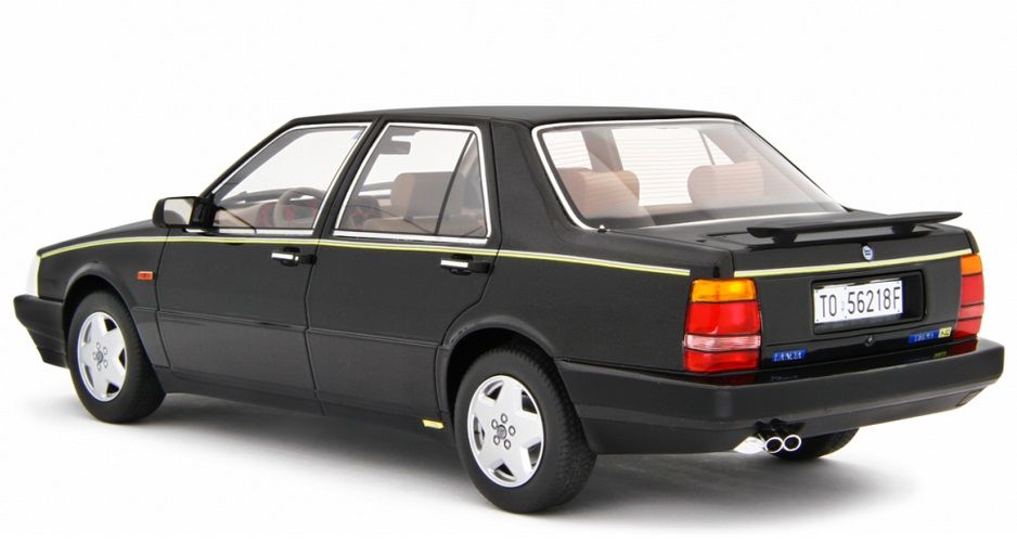 Lancia Thema 8.32 1986 nero ebano 1:18 Laudoracing Model 