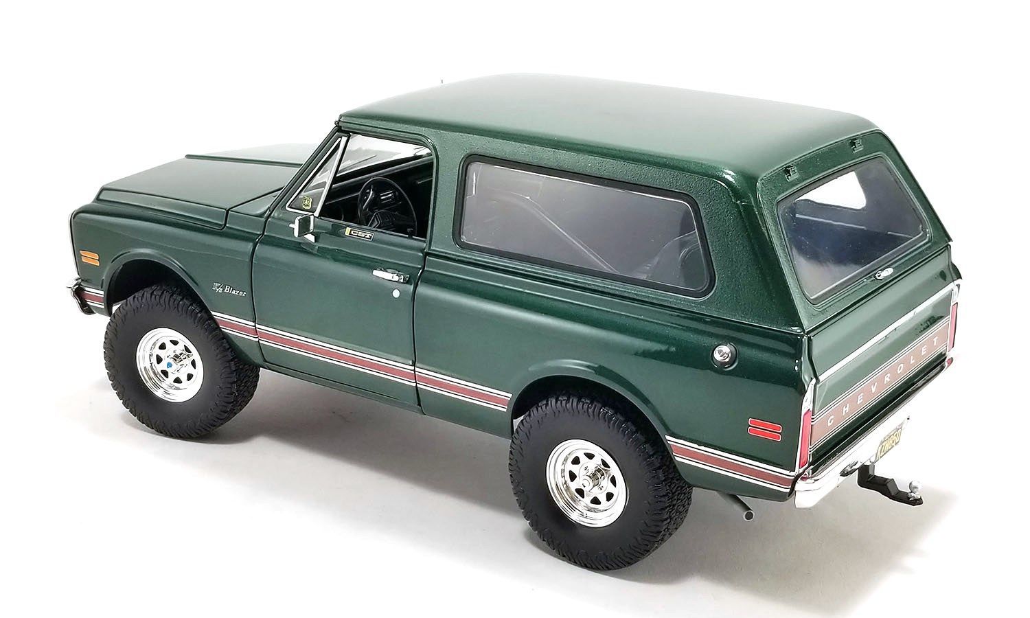 Chevrolet K5 Blazer All New 33inch Tires & Wagon Wheels 1970 green 1:18 Acme Diecast