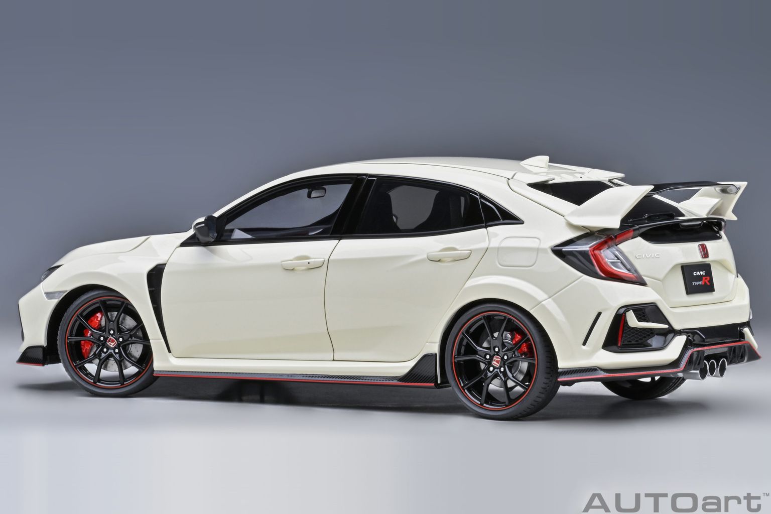 Honda Civic Type R FK8 2021 championship white 1:18 AUTOart