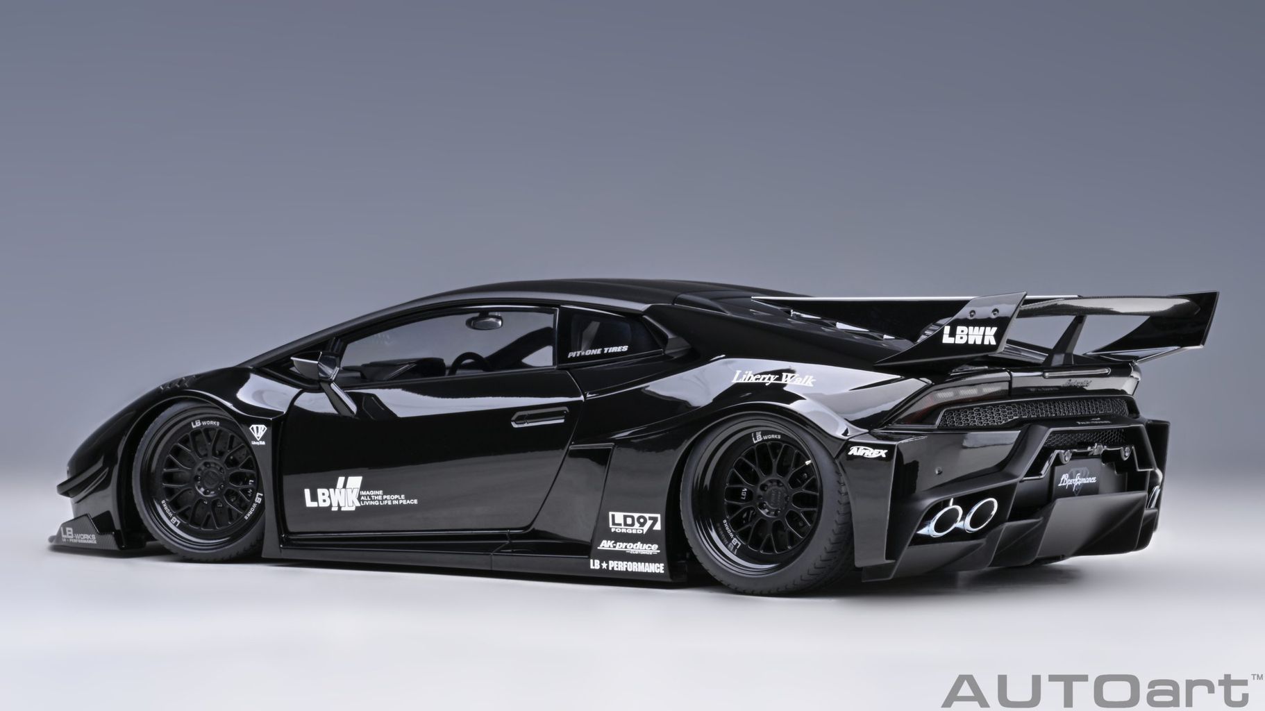 Liberty Walk LB Silhouette Works Lamborghini Huracan GT 2019 black 1:18 AUTOart