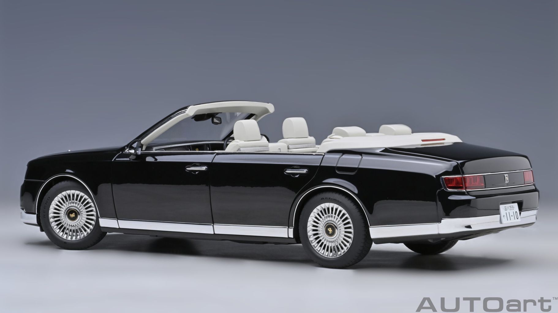 Toyota Century Convertible black 1:18 AUTOart