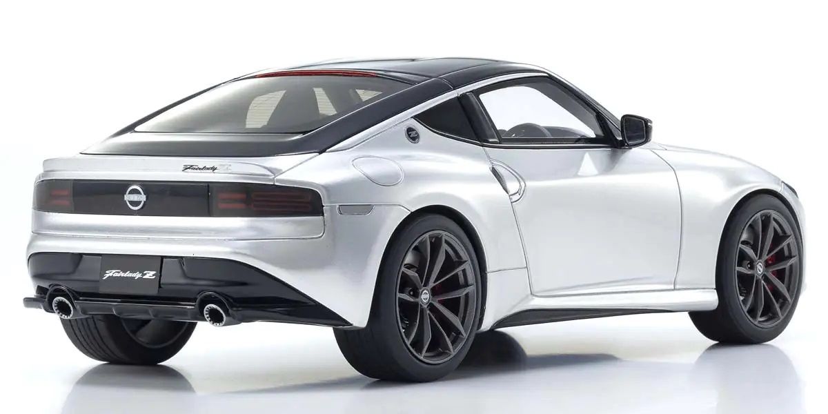 Nissan Fairlady Z Coupe 2023 silver 1:18 Kyosho