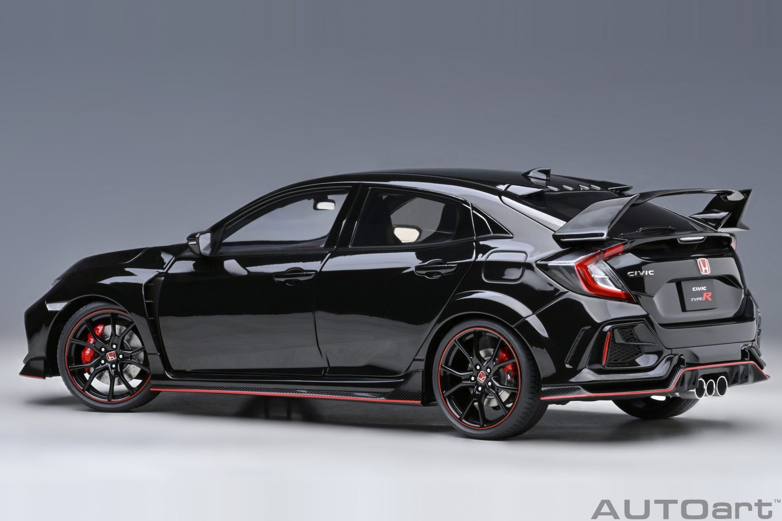 Honda Civic Type R FK8 2021 crystal black pearl 1:18 AUTOart