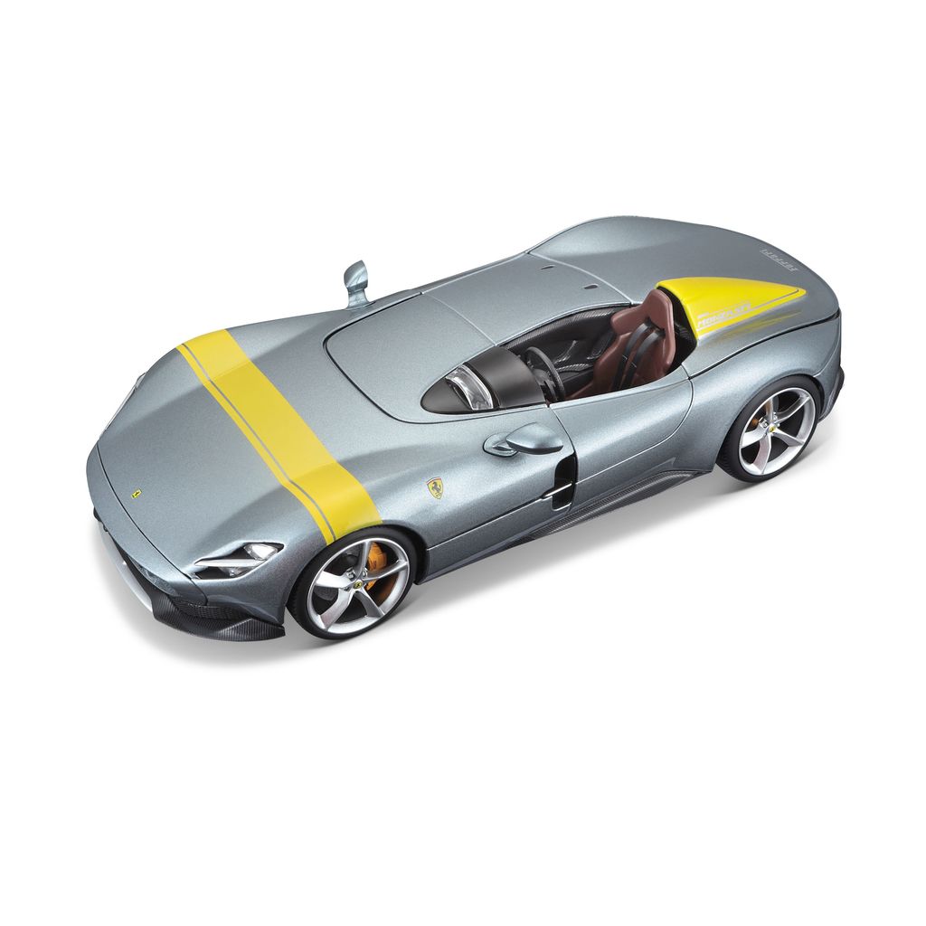 Ferrari Monza SP1 grey 1:18 Bburago