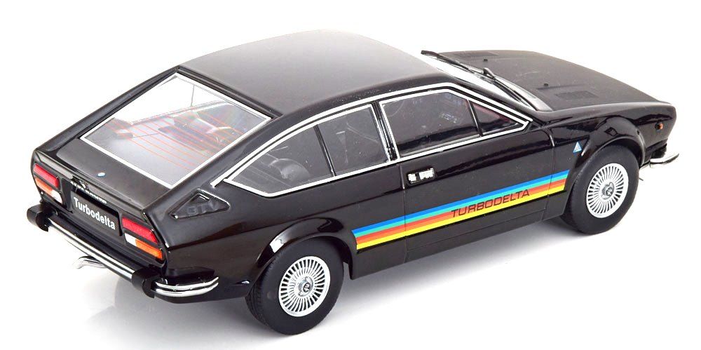 Alfa Romeo Alfetta 2000 GTV Turbodelta 1979 2 tone black 1:18 KK Scale