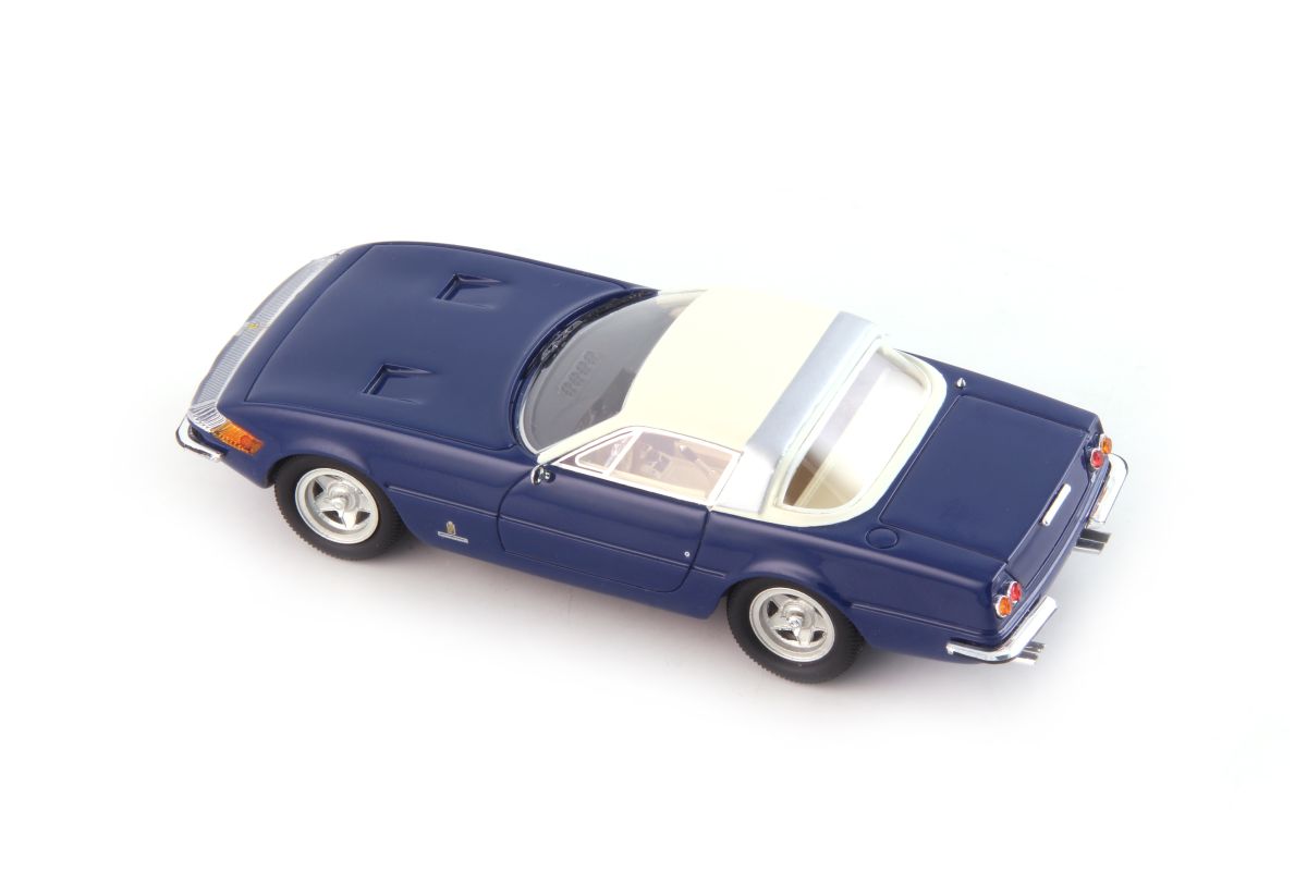 Ferrari 365 GTB4 Pininfarina Coupé Speciale 1969 1:43 AutoCult