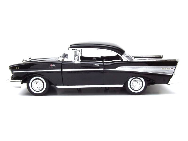Chevrolet Bel Air 1955 black 1:18 Motor Max