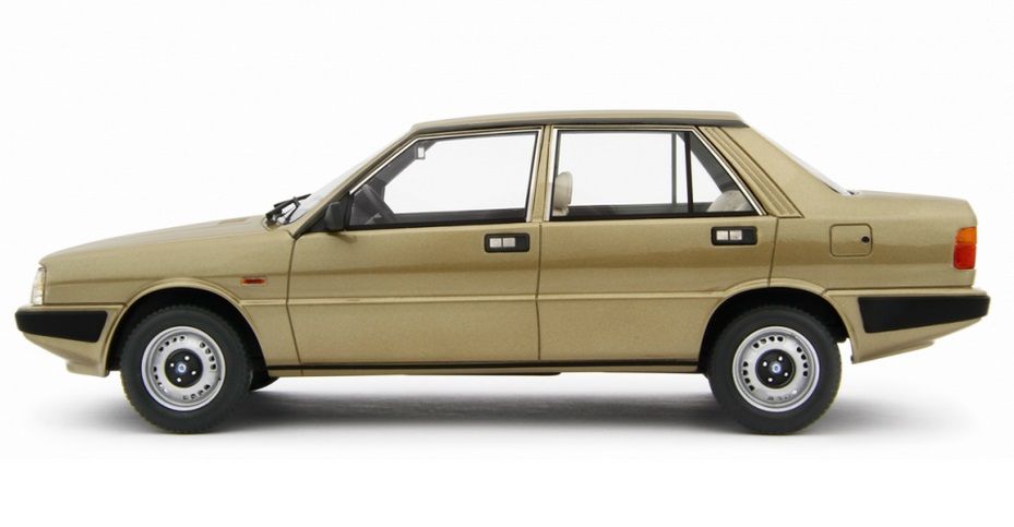 Lancia Prisma 1300 1985 Optional Decals beige metallic 1:18 Laudoracing Model 