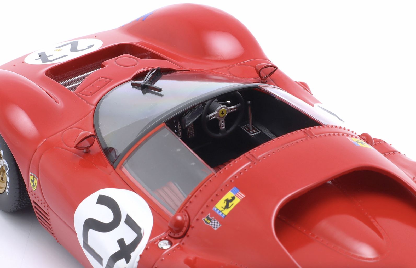Ferrari 330 P3 4.0L V12 Spider Team N.A.R.T. North American Racing #27 Rodriguez/Ginther 24H Le Mans 1966 1:18 Werk83