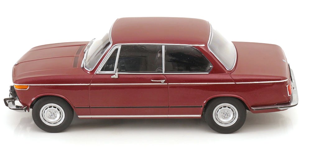 BMW L2002 tii 2.Series 1974 dark red metallic 1:18 KK Scale