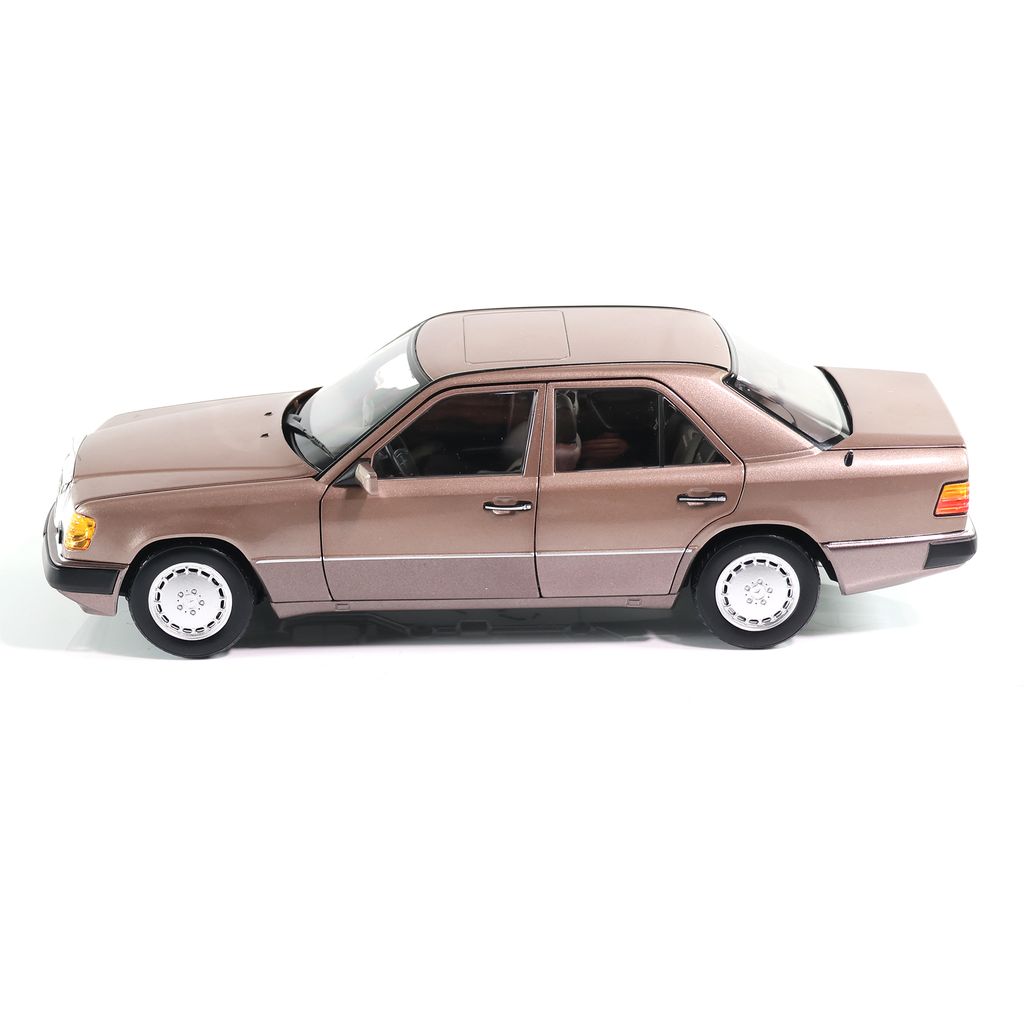 Mercedes-Benz 230 E W124 1989 dark beige metallic 1:18 Norev