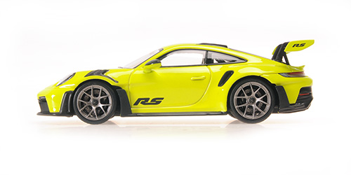Porsche 911 992 GT3RS 2023 acid green/black wheels 1:43 Minichamps