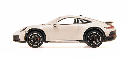 Porsche 911 Dakar 2022 white 1:43 Minichamps