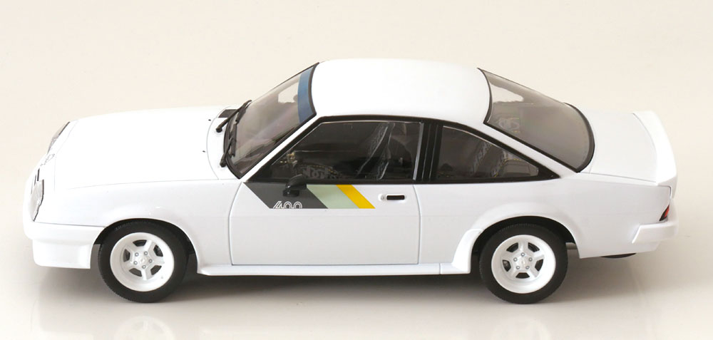 Opel Manta 400 1982 white 1:18 Norev