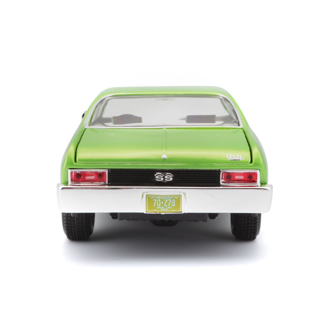 Chevrolet Nova SS 1970 green 1:24 Maisto