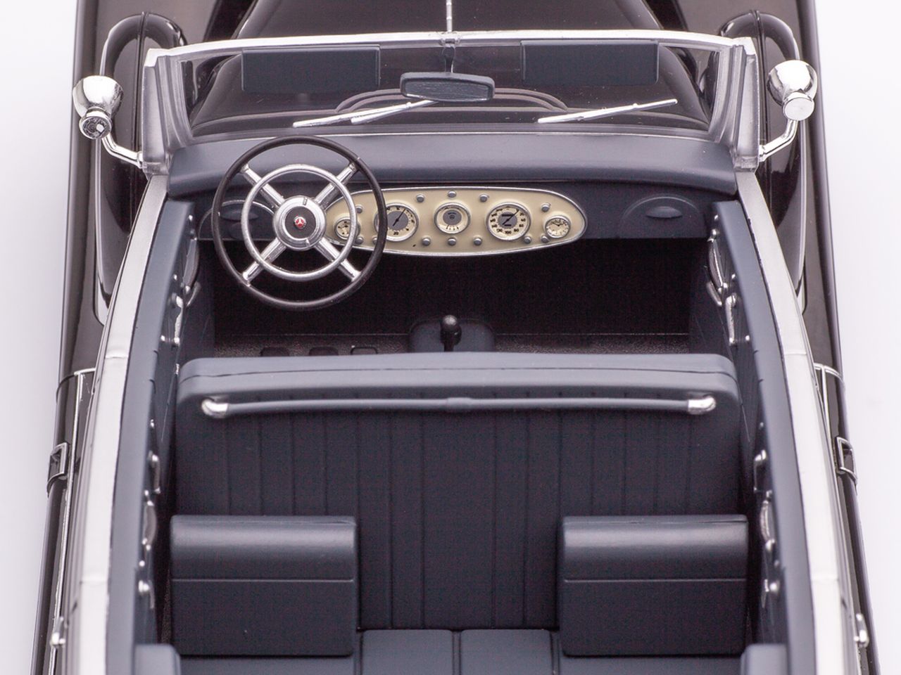 Mercedes-Benz 770 W150 Convertible 1938 black 1:18 MCG Modelcar Group