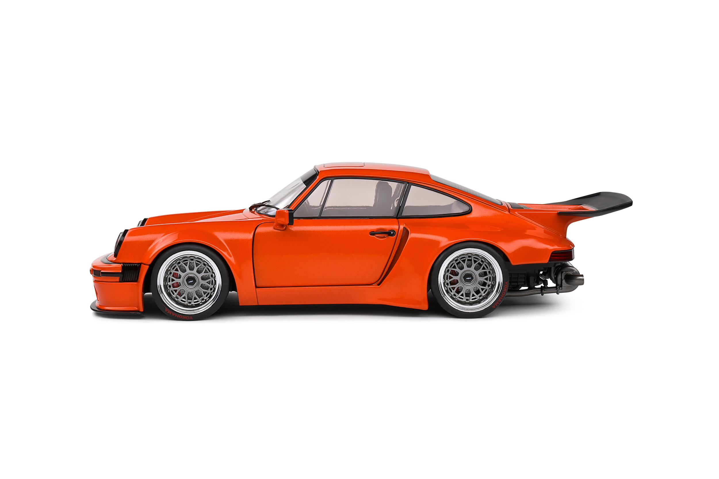 Porsche 911 KS-R 2022 orange 1:18 Solido