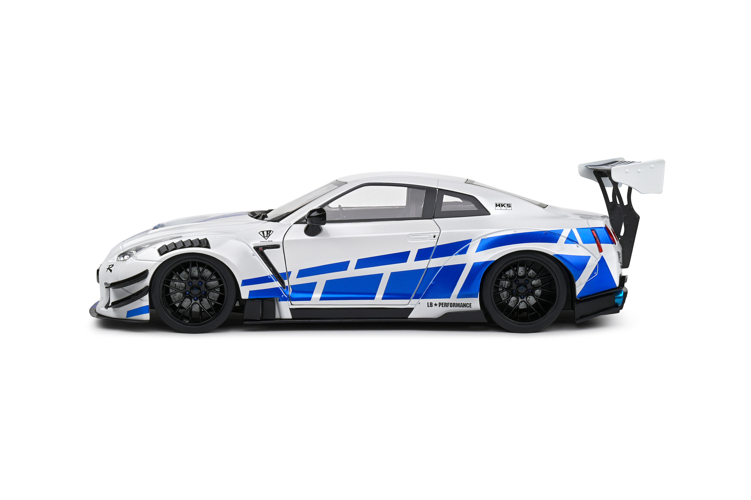 Nissan GT-R R35 Liberty Walk Body Kit 2.0 2024 1:18 Solido