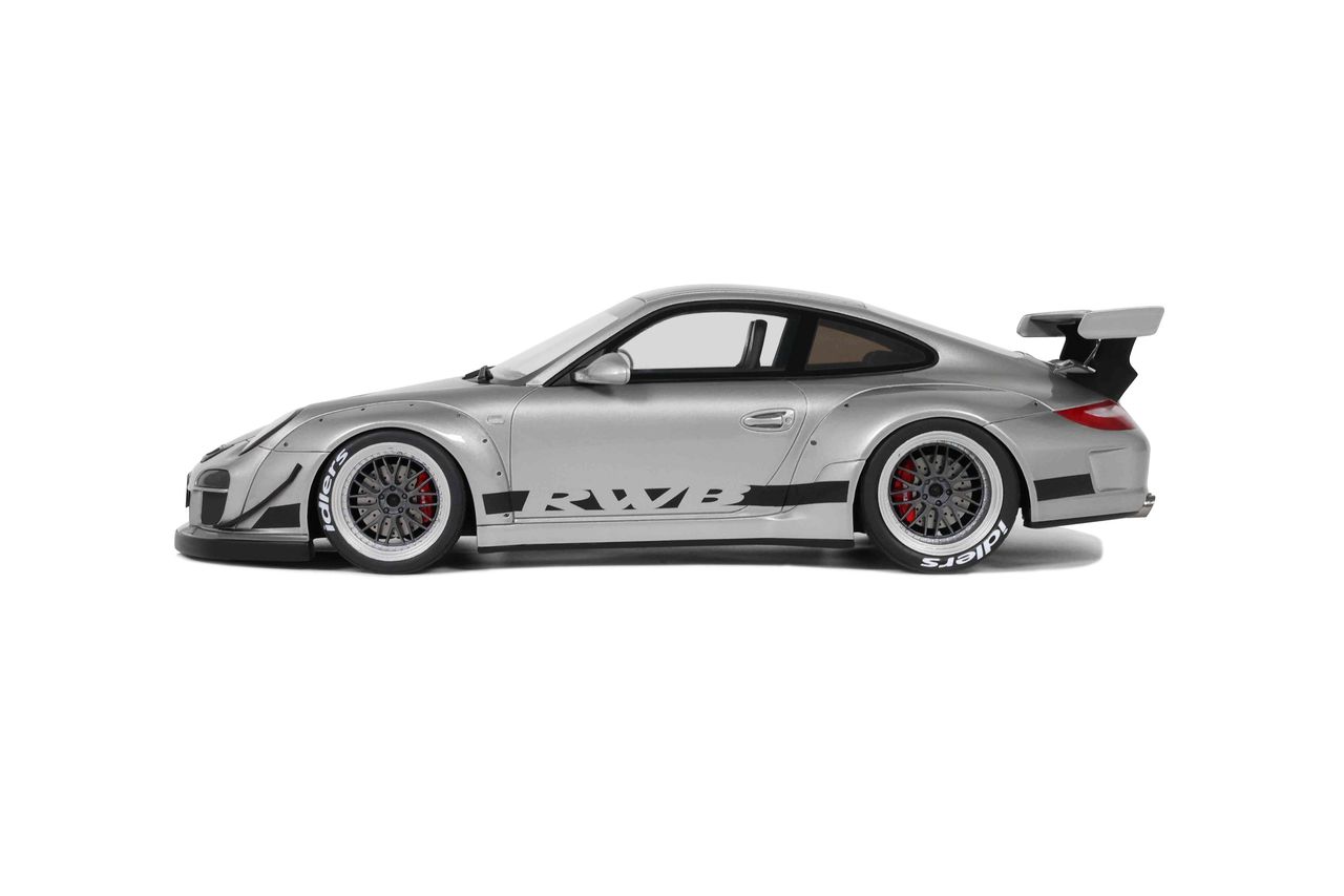 RWB Abu 2024 silver 1:18 GT Spirit