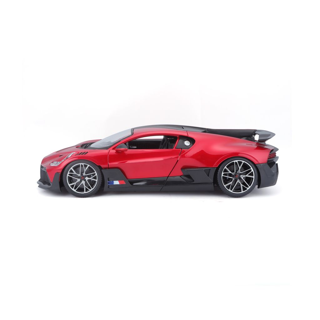 Bugatti DIVO 2018 red 1:18 Bburago