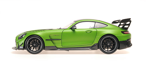 Mercedes-AMG GT Black Series 2021 matt green metallic 1:18 Minichamps 