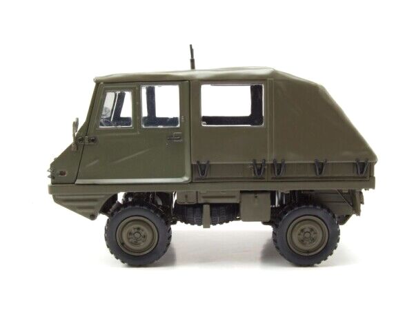 Steyr Puch Haflinger Funkwagen OBH 1975 military green 1:18 Schuco