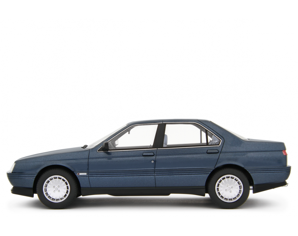 Alfa Romeo 164 2.0 Twin Spark 1987 blue metallic 1:18 Laudoracing Model