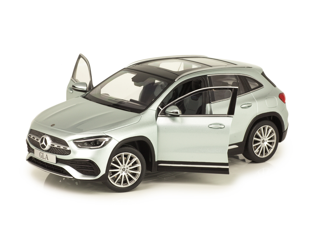 Mercedes-Benz GLA 2020 iridium silver 1:18 Z Models