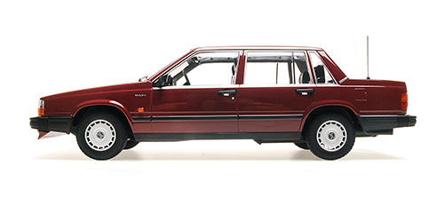Volvo 740 GL 1986 red 1:18 Minichamps