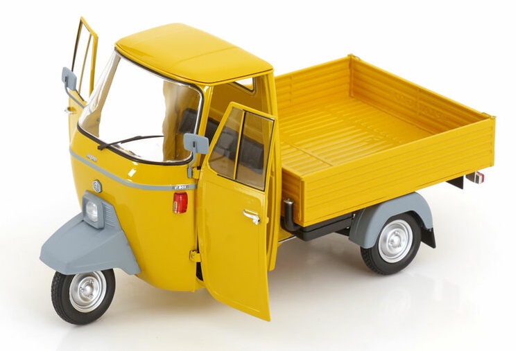 Piaggio APE P501 Open 1979 yellow with Showcase 1:18 Mitica