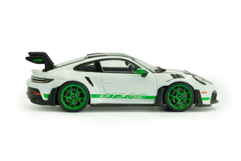 Porsche 911 (992) GT3RS 2023 white 1:43 Solido