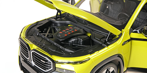 BMW XM 2023 yellow 1:18 Minichamps 